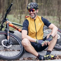 GRAVEL pánsky cyklistický dres piesková/čierna