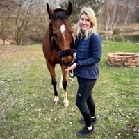SHAKIRA dámske jazdecké nohavice čierna