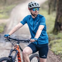 TORQMAN SHORTS pánske cyklistické kraťasy čierna